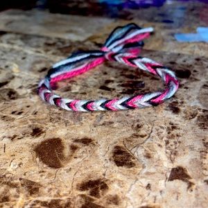 Gwen Stacey string bracket adjustable